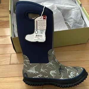 Hatley boys size 2 boots new with tags Dino print